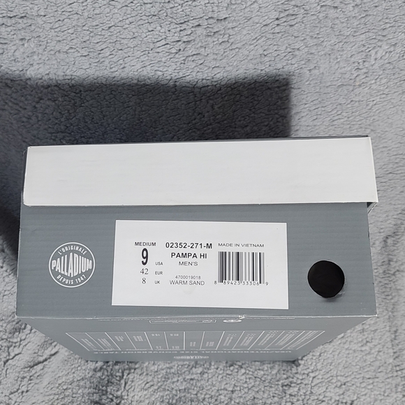 New in box Palladium Men's Boots Sz 9, Beige and Tan - Picture 8 of 9